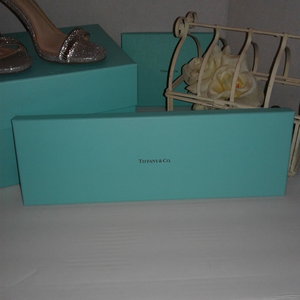 Tiffany and Co | Authentic long flat gift box